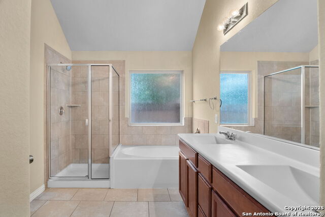 Listing photo id 9 for 14528 Prairie Pass