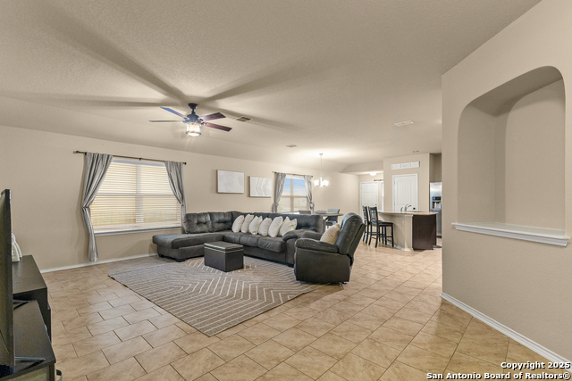 Listing photo id 6 for 1827 Aspen Silver