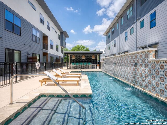 Details for 1208 Academy Ave N 3201, New Braunfels, TX 78130