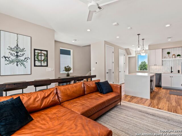 Image 10 of 34 For 1208 Academy Ave N 3201