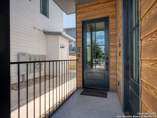 Image 13 of 34 For 1208 Academy Ave N 3201