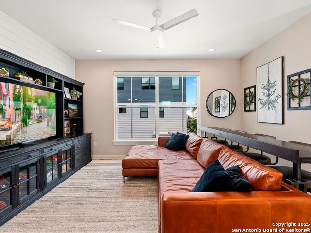 Image 2 of 34 For 1208 Academy Ave N 3201