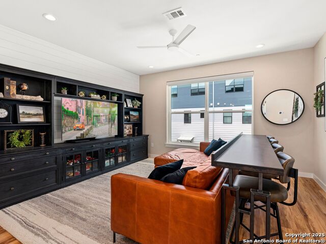 Image 6 of 34 For 1208 Academy Ave N 3201