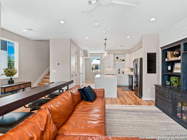 Image 7 of 34 For 1208 Academy Ave N 3201