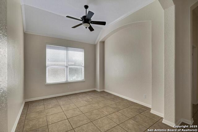 Listing photo id 8 for 1231 Walkers Way