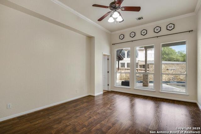 Listing photo id 15 for 1231 Walkers Way