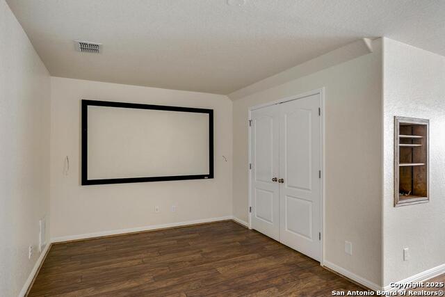 Listing photo id 26 for 1231 Walkers Way