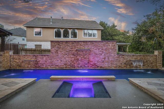 Listing photo id 31 for 1231 Walkers Way