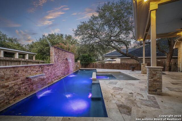 Listing photo id 32 for 1231 Walkers Way