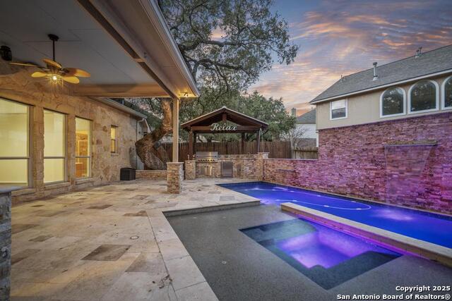 Listing photo id 33 for 1231 Walkers Way