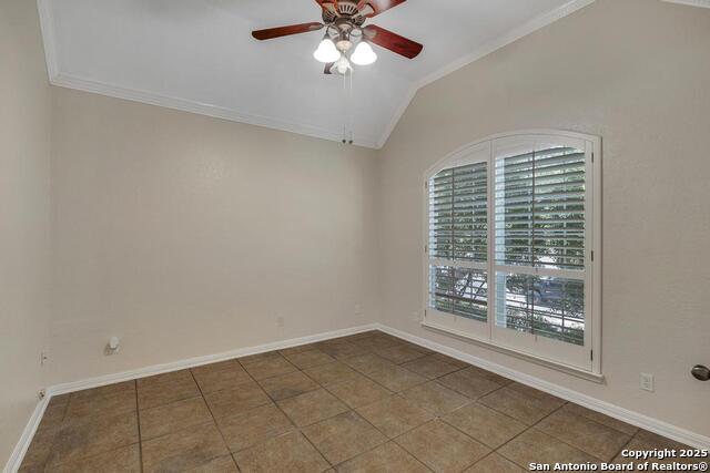 Listing photo id 7 for 1231 Walkers Way