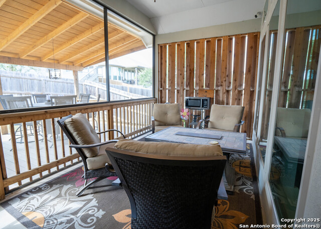 Listing photo id 8 for 28417 Shailene