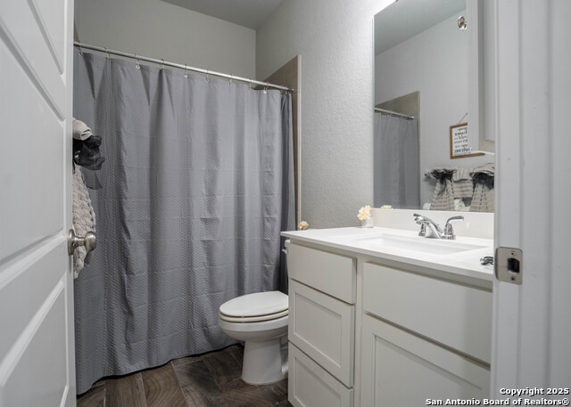 Listing photo id 10 for 28417 Shailene