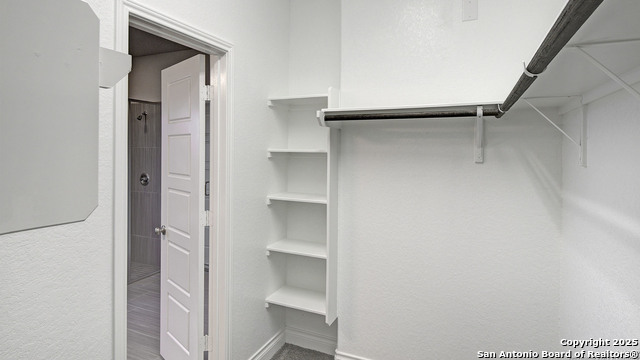 Listing photo id 13 for 28417 Shailene