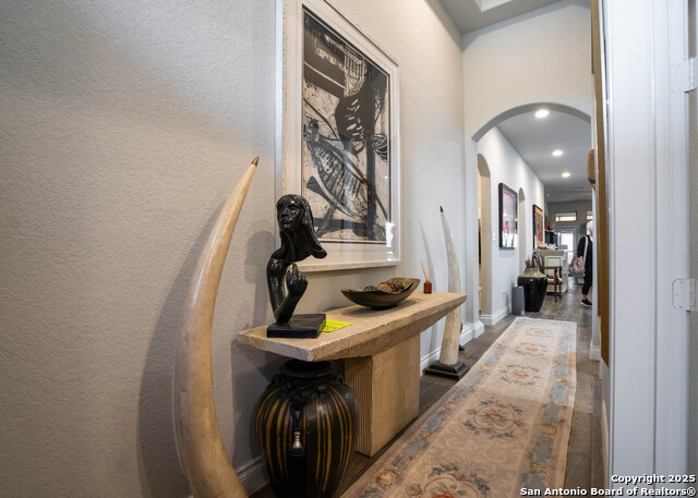 Listing photo id 1 for 28417 Shailene