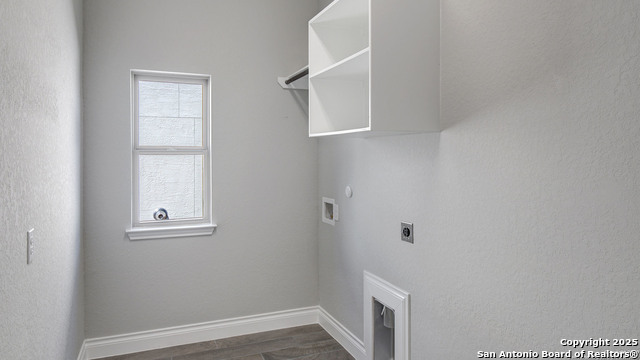 Listing photo id 2 for 28417 Shailene