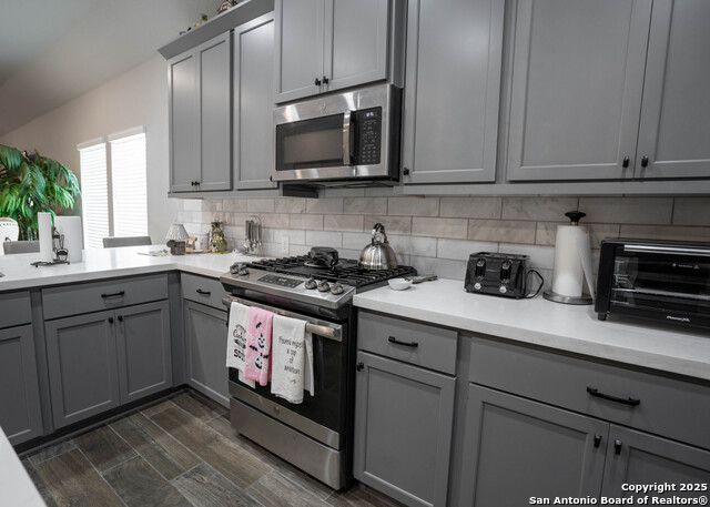 Listing photo id 3 for 28417 Shailene