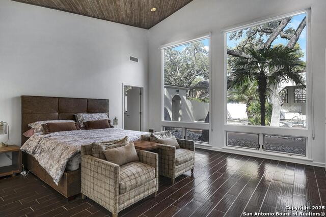 Image 25 of 35 For 212 La Rue Ann