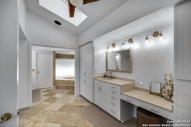 Image 27 of 35 For 212 La Rue Ann