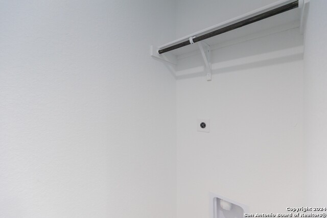 Image 23 of 29 For 1631 Knoll Ridge