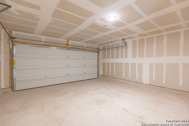 Image 24 of 29 For 1631 Knoll Ridge