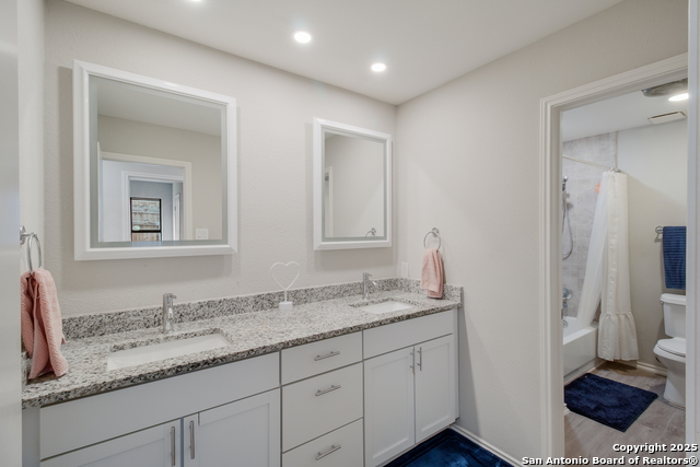 Image 12 of 30 For 11214 Blue Waters