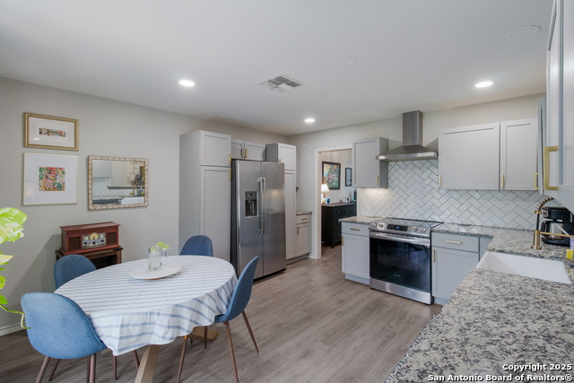 Image 21 of 30 For 11214 Blue Waters