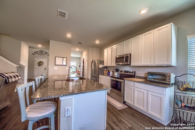 Listing photo id 11 for 2011 Fishing Stone