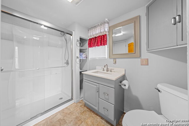 Listing photo id 10 for 1341 Thrill Hill Rd