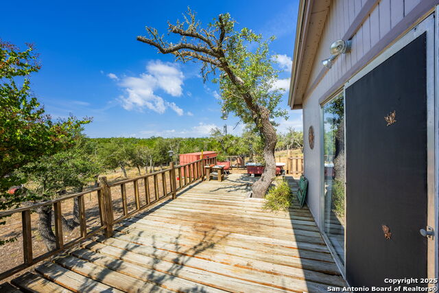 Listing photo id 11 for 1341 Thrill Hill Rd