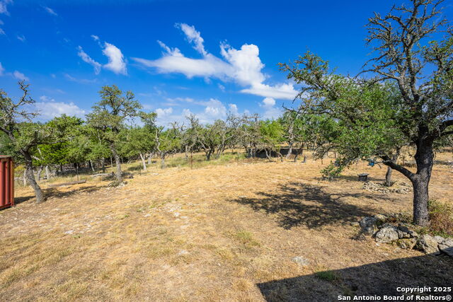 Listing photo id 12 for 1341 Thrill Hill Rd