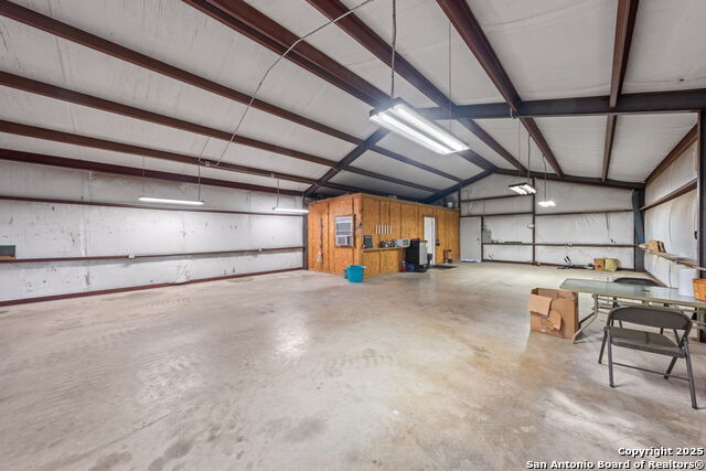 Listing photo id 19 for 1341 Thrill Hill Rd