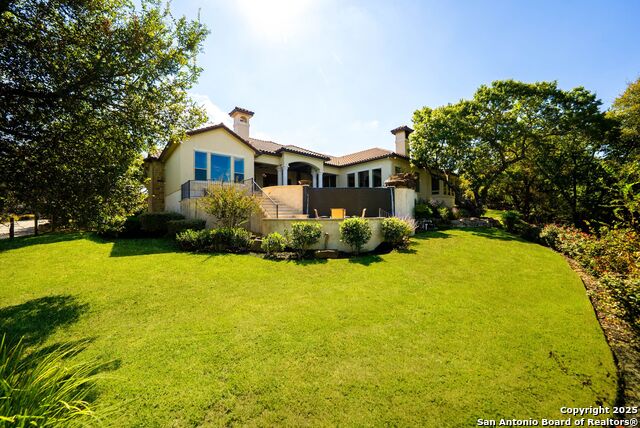 Listing photo id 40 for 631 Menger Springs