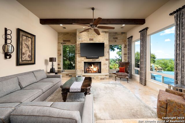 Listing photo id 3 for 631 Menger Springs