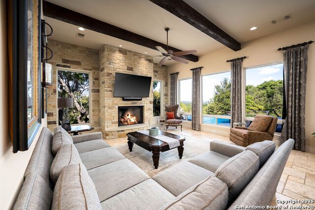 Listing photo id 4 for 631 Menger Springs