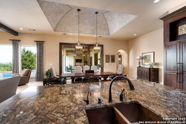 Listing photo id 7 for 631 Menger Springs