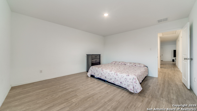 Image 12 of 19 For 8107 Nube Medina