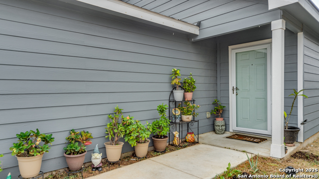 Image 3 of 19 For 8107 Nube Medina