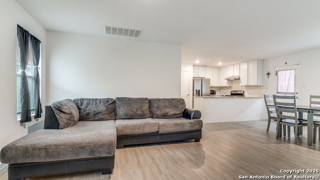 Image 6 of 19 For 8107 Nube Medina