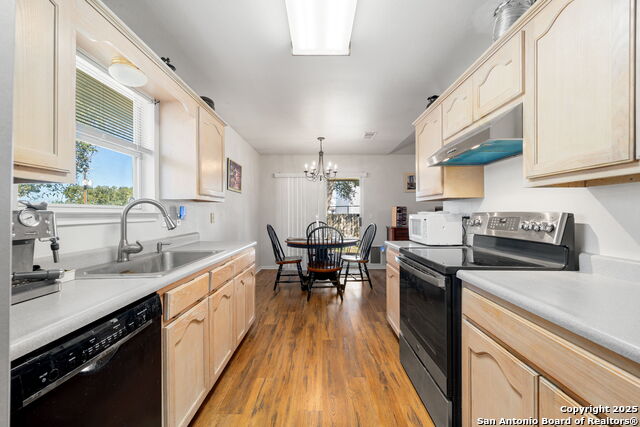 Image 13 of 34 For 2039 Cornerstone Dr