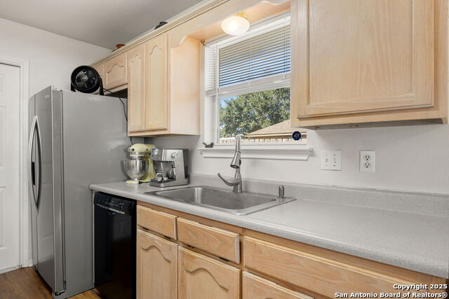 Image 14 of 34 For 2039 Cornerstone Dr