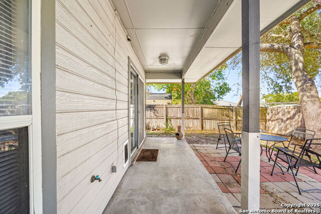 Image 23 of 34 For 2039 Cornerstone Dr