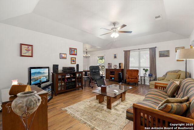 Image 9 of 34 For 2039 Cornerstone Dr