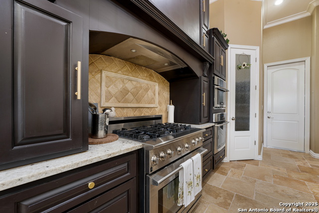 Image 19 of 43 For 22580 Priest