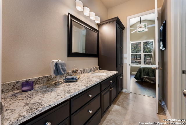 Image 27 of 43 For 22580 Priest