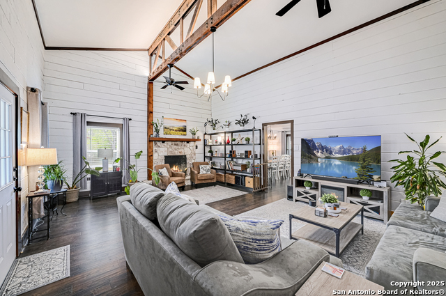 Image 12 of 30 For 6841 Country View