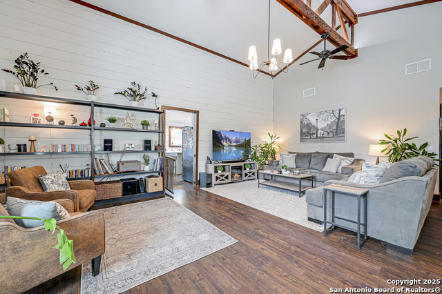 Image 14 of 30 For 6841 Country View