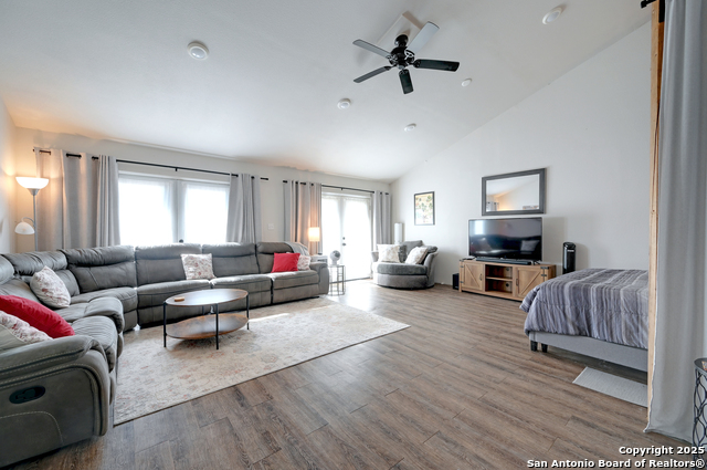 Image 24 of 30 For 6841 Country View