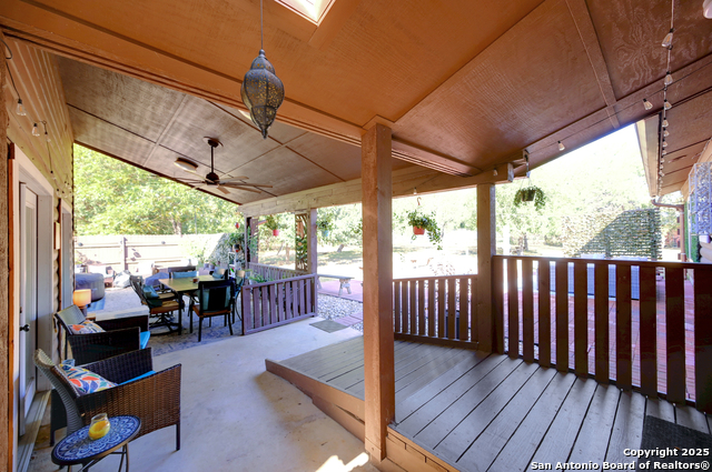 Image 26 of 30 For 6841 Country View