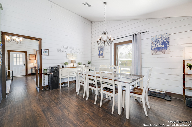 Image 9 of 30 For 6841 Country View